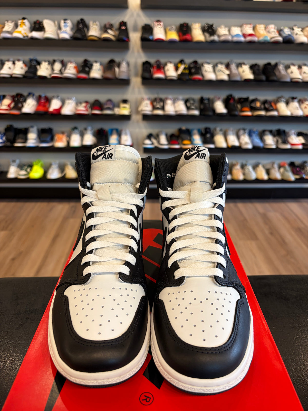 Jordan 1 '85 Black White Size 8.5 Pre-Owned