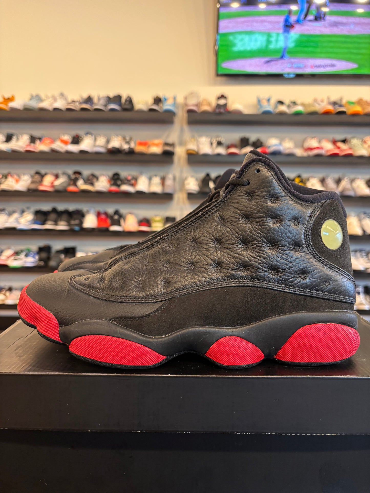 Jordan 13 Dirty Bred Size 9 Pre-Owned