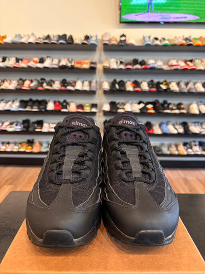 Nike Air Max 95 Triple Black Size 8.5 Pre-Owned (No Box)
