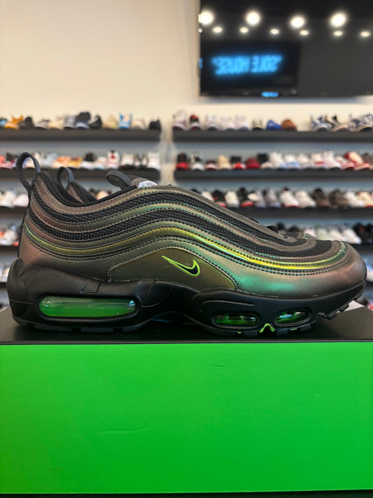 Nike Air Max 95/97 Oregon Feather Size 10.5 Pre-Owned