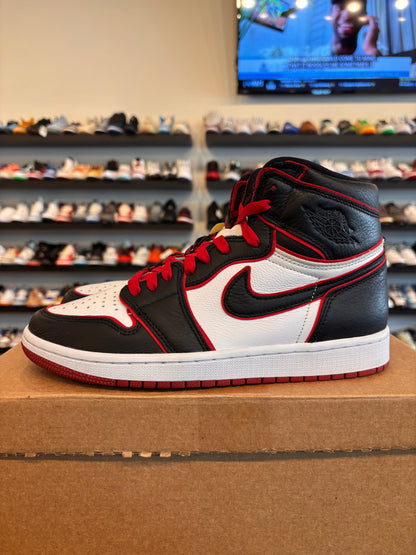 Jordan 1 Bloodline Size 8.5 Pre-Owned (No Box)