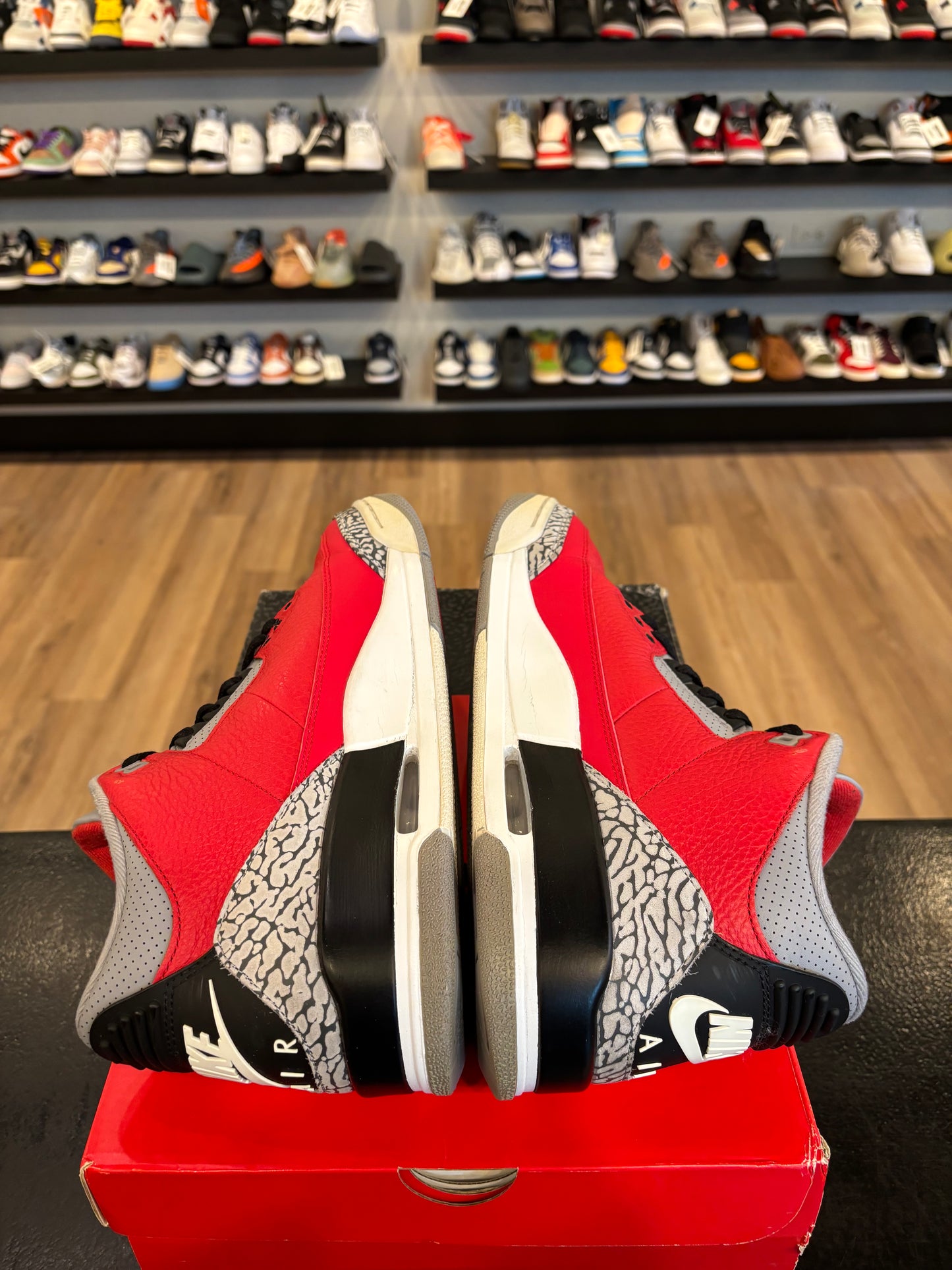 Jordan 3 Unite Chi Size 10.5 Pre-Owned