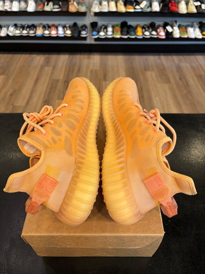 Yeezy 350 V2 Mono Clay Size 9.5 Pre-Owned (No Box)