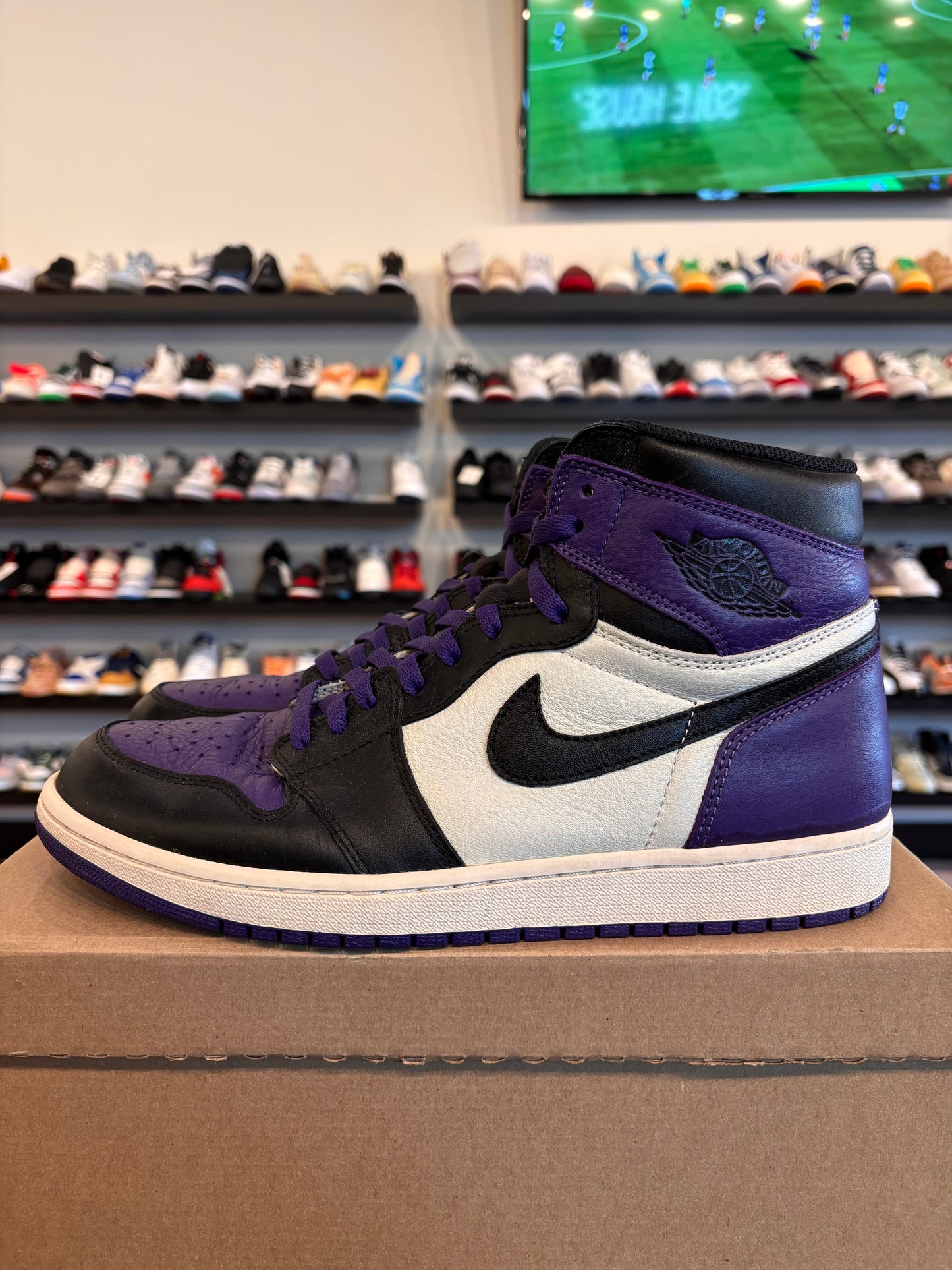 Jordan 1 Court Purple 1.0 Size 12 Pre-Owned (No Box)