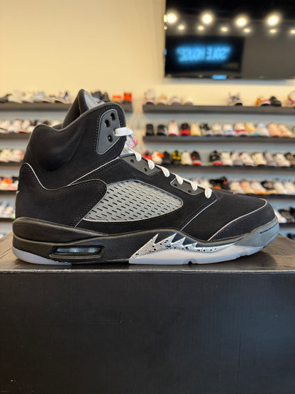 Jordan 5 Reimagined Black Metallic Size 12.5 Pre-Owned