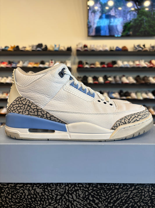 Jordan 3 UNC White Size 9 Pre-Owned