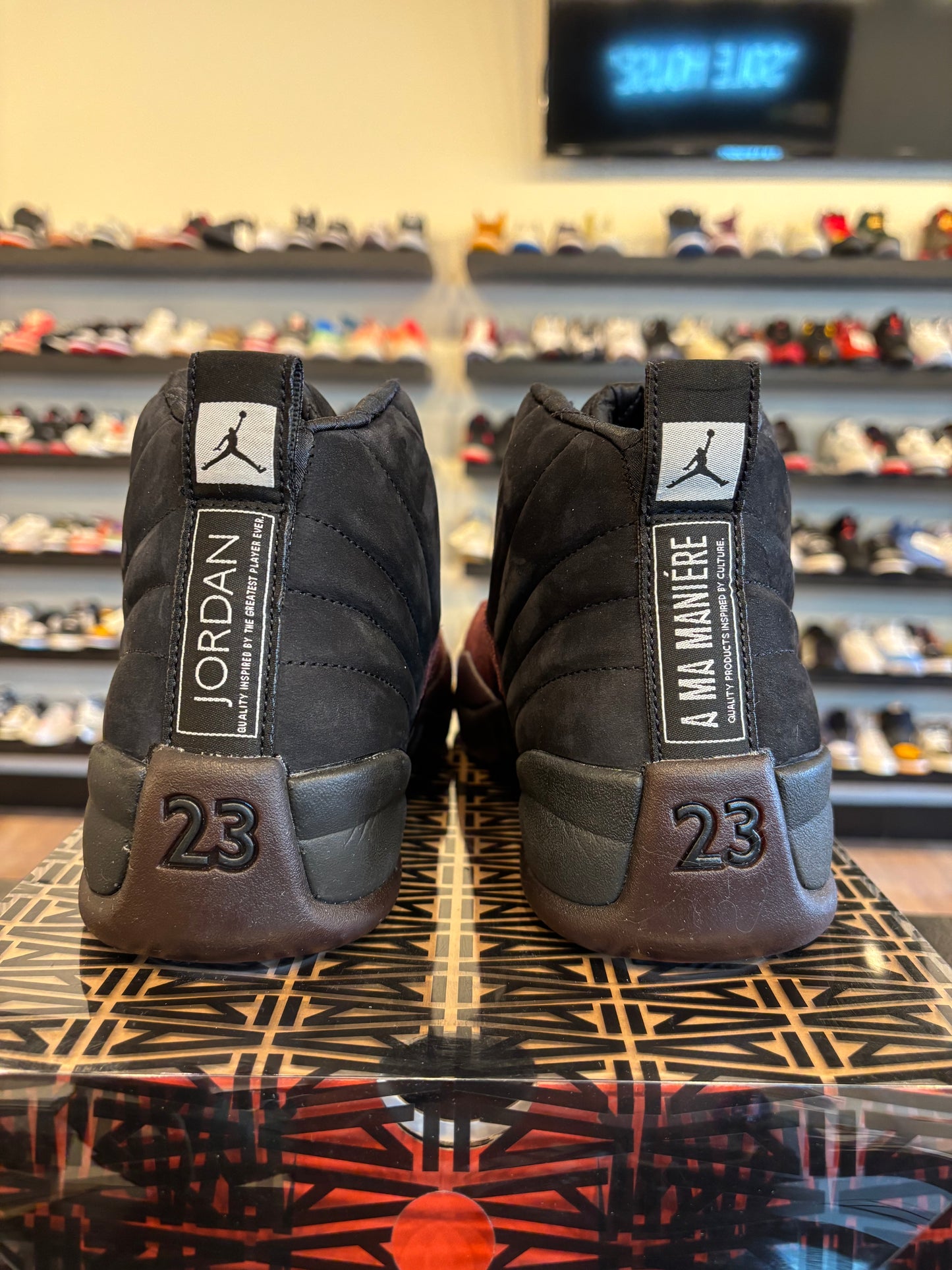 Jordan 12 A Ma Maniere Black Size 8.5 (10W) Pre-Owned