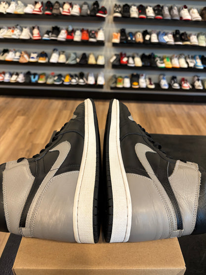 Jordan 1 Shadow 2018 Size 11 Pre-Owned (No Box)