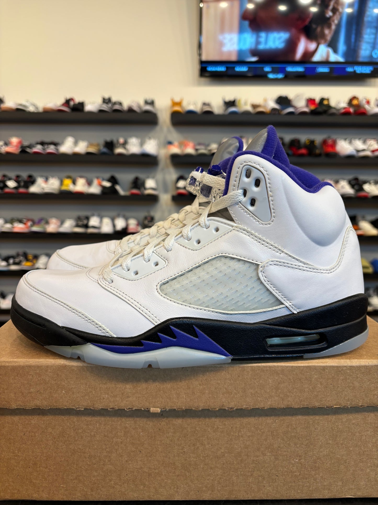 Jordan 5 Dark Concord Size 10 Pre-Owned (No Box)