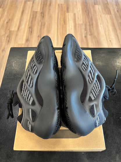 Yeezy 700 V3 Alvah Black Size 10 Pre-Owned