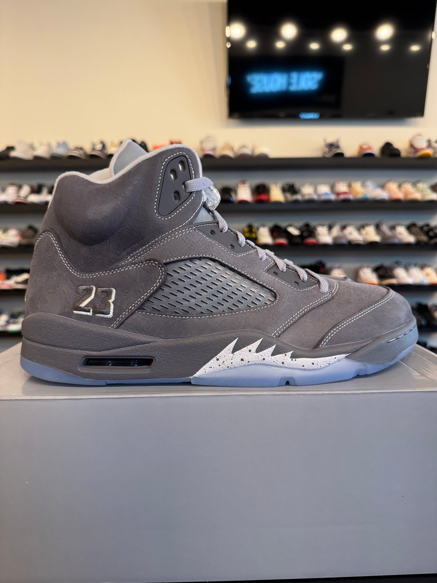 Jordan 5 Wolf Grey 2025 Size 13 Brand New