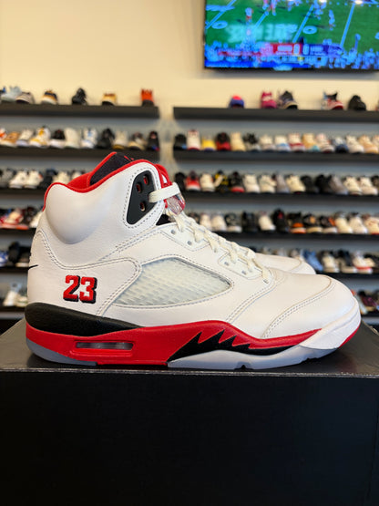 Jordan 5 Fire Red 2025 Size 8 Pre-Owned