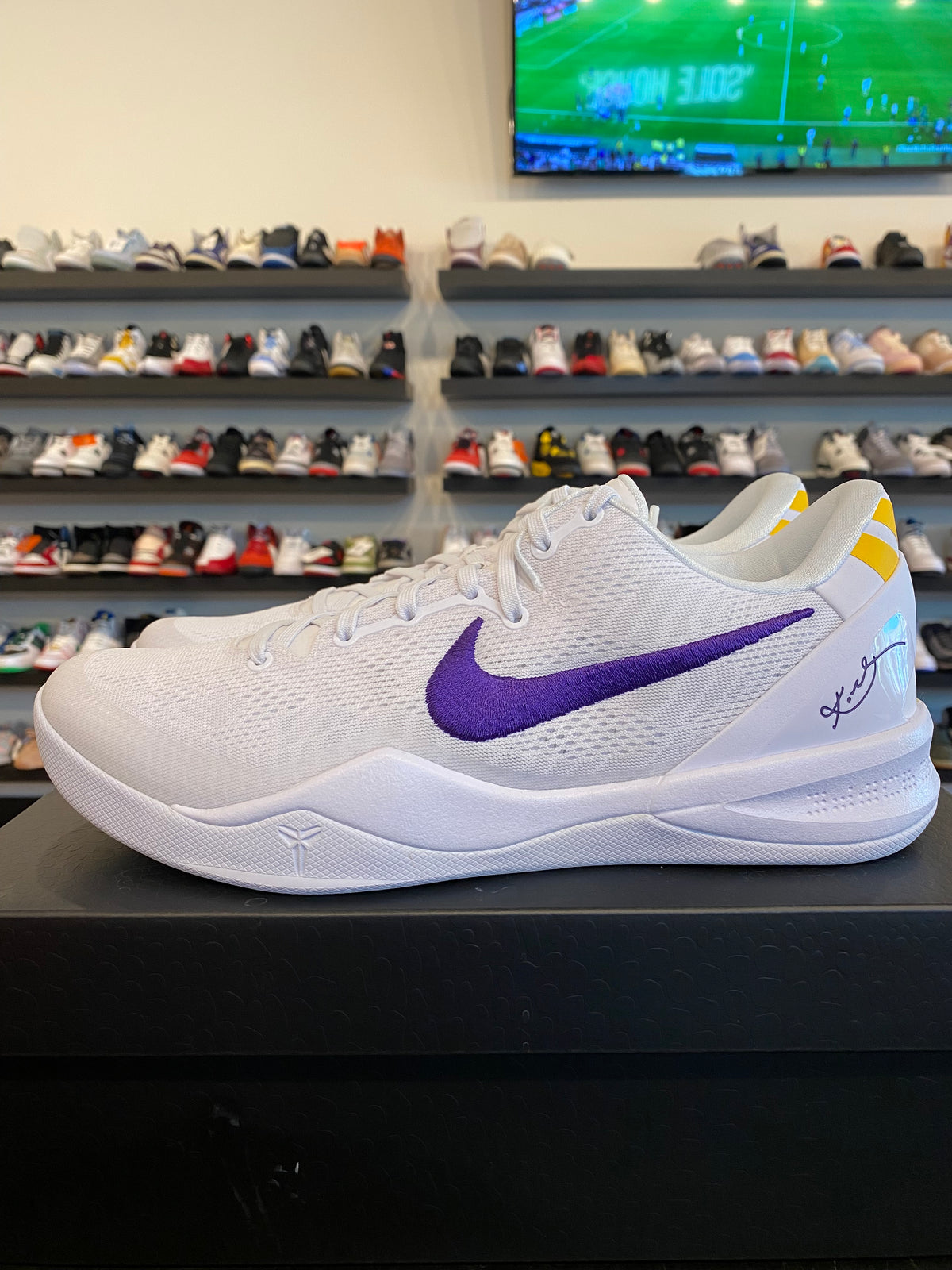 Nike Kobe 8 Protro Lakers Home Size 10.5 Brand New