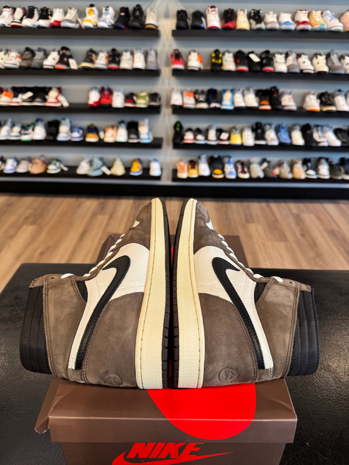Jordan 1 High Travis Scott Mocha Size 10 Pre-Owned