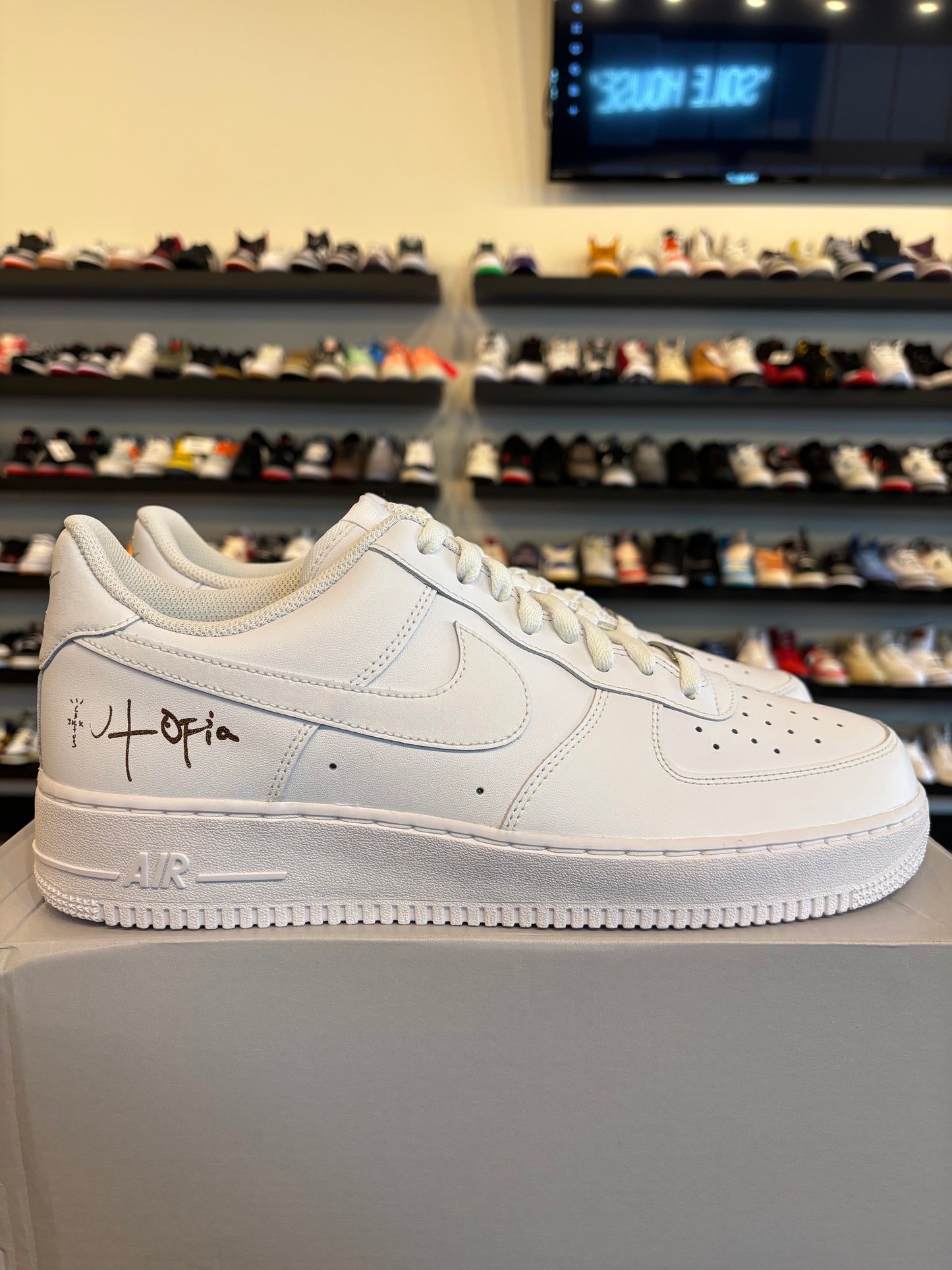 Nike Air Force 1 Low Utopia Travis Size 12 Brand New