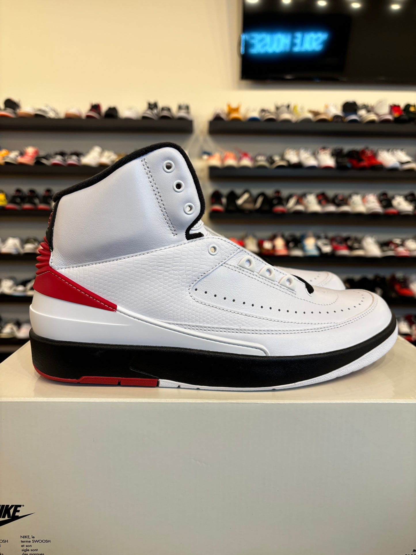 Jordan 2 Chicago Size 9.5 Brand New