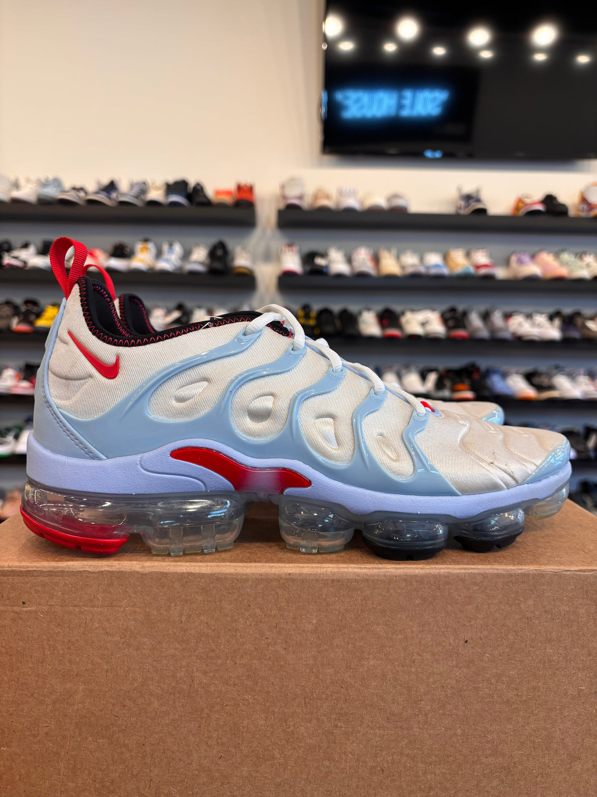 Nike VaporMax Plus Chicago Size 10.5 Pre-Owned (No Box)