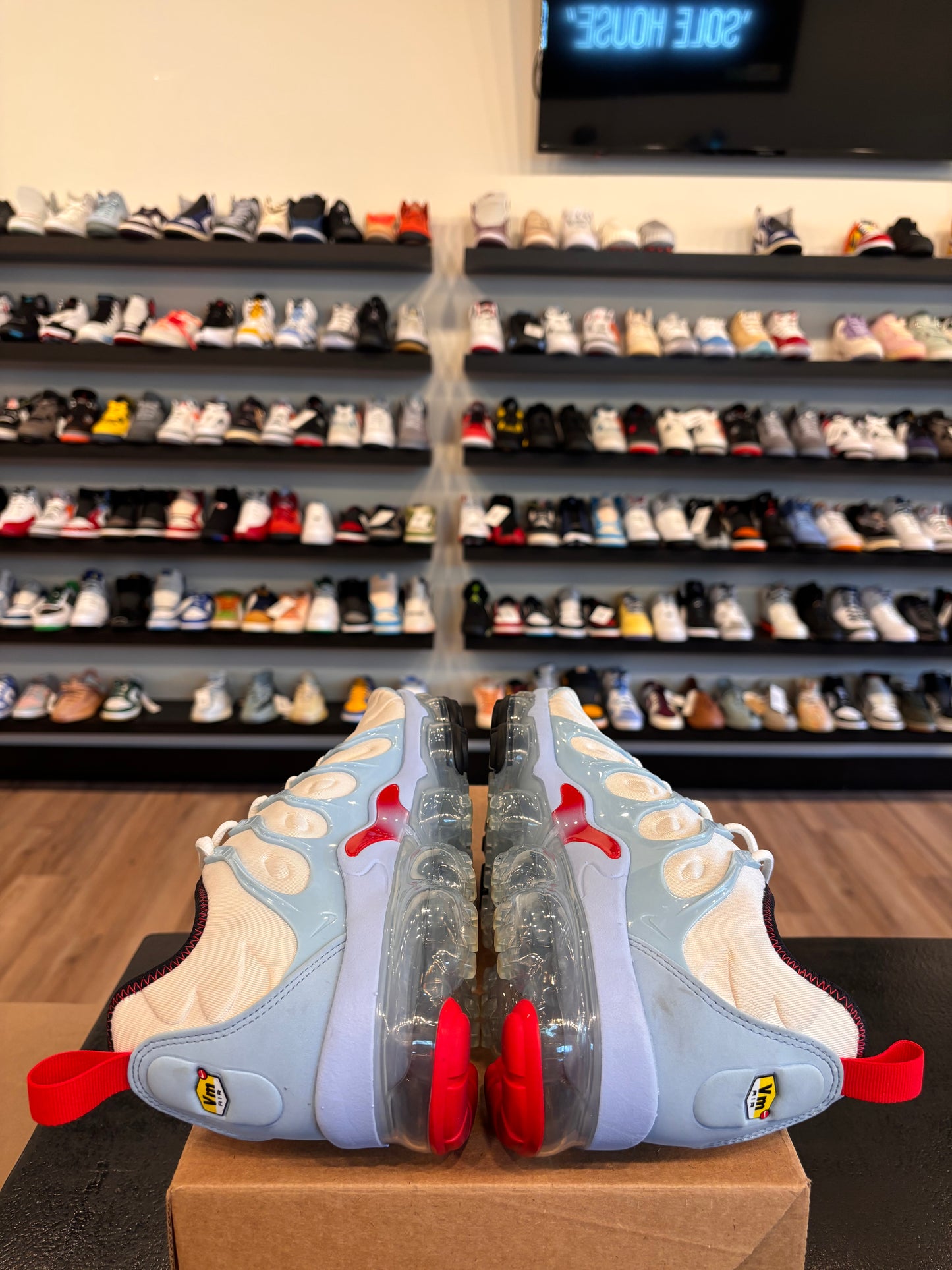 Nike VaporMax Plus Chicago Size 10.5 Pre-Owned (No Box)