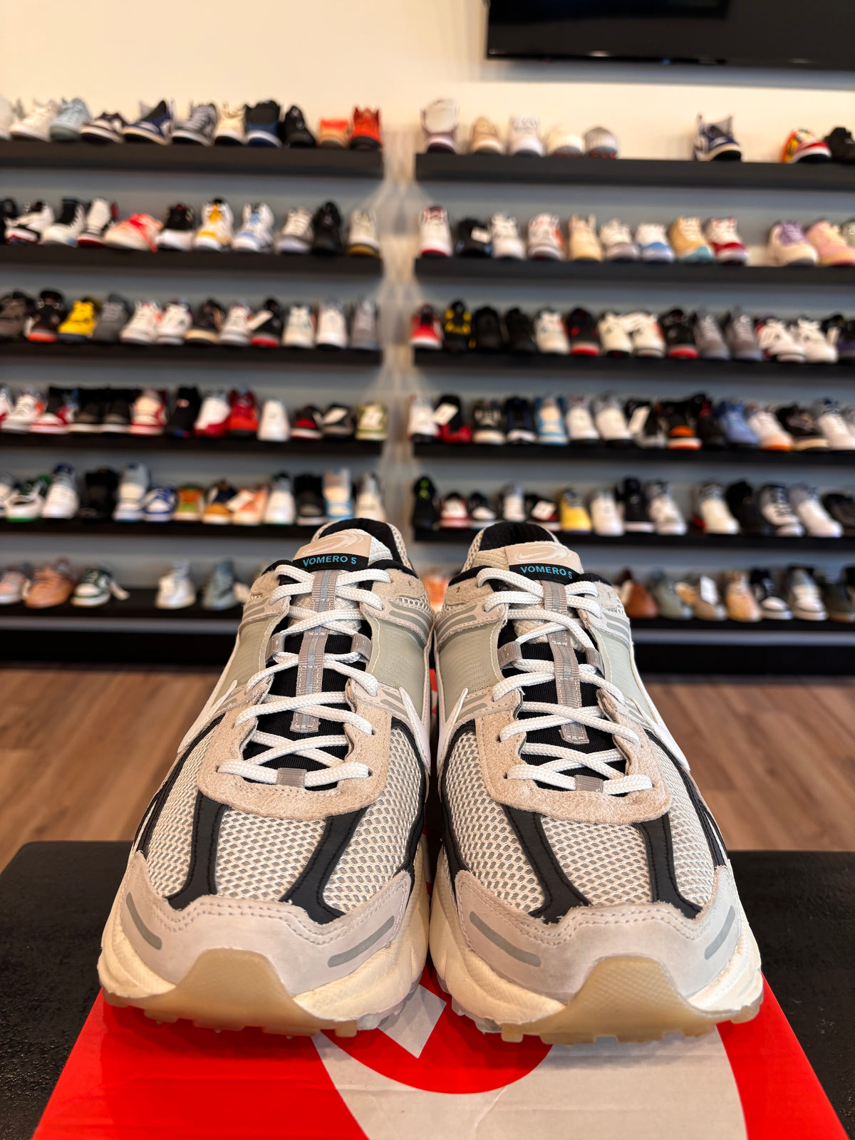 Nike Vomero 5 Supersonic Size 12 Pre-Owned