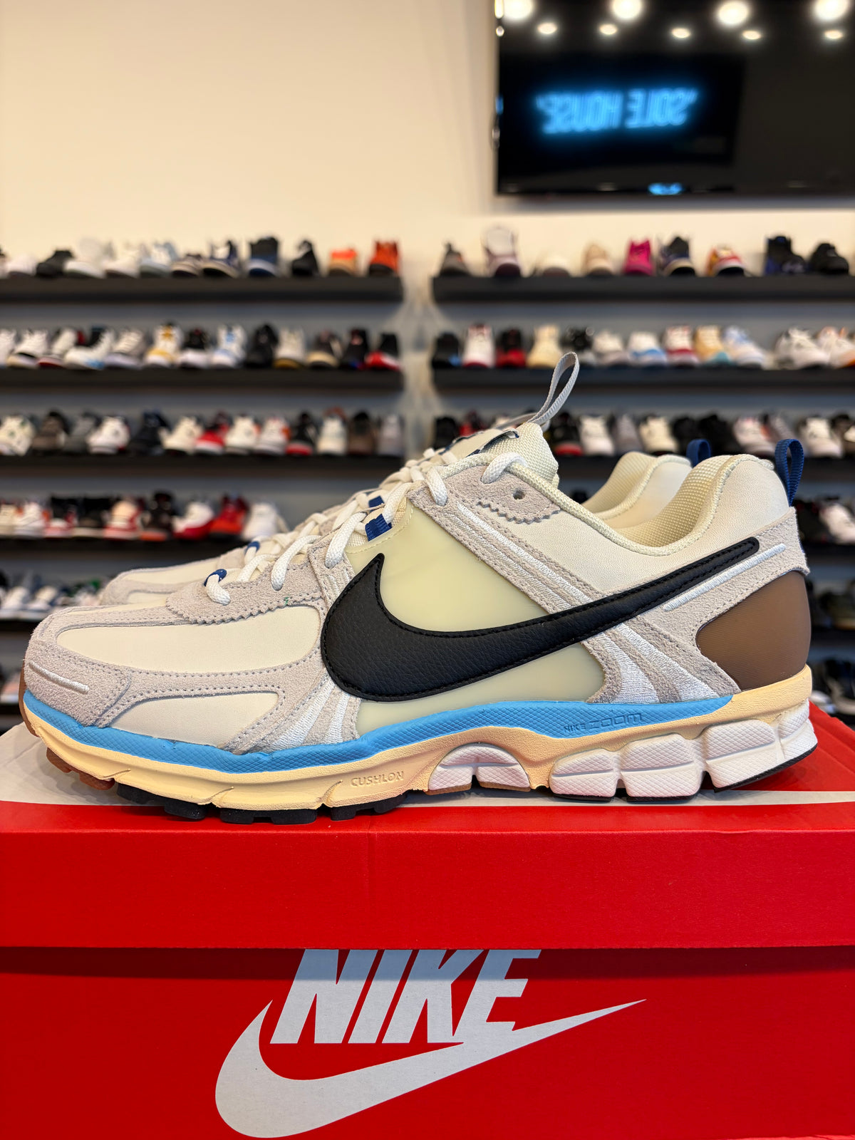 Nike Vomero 5 Jumbo Japan Size 13 (14.5W) Brand New