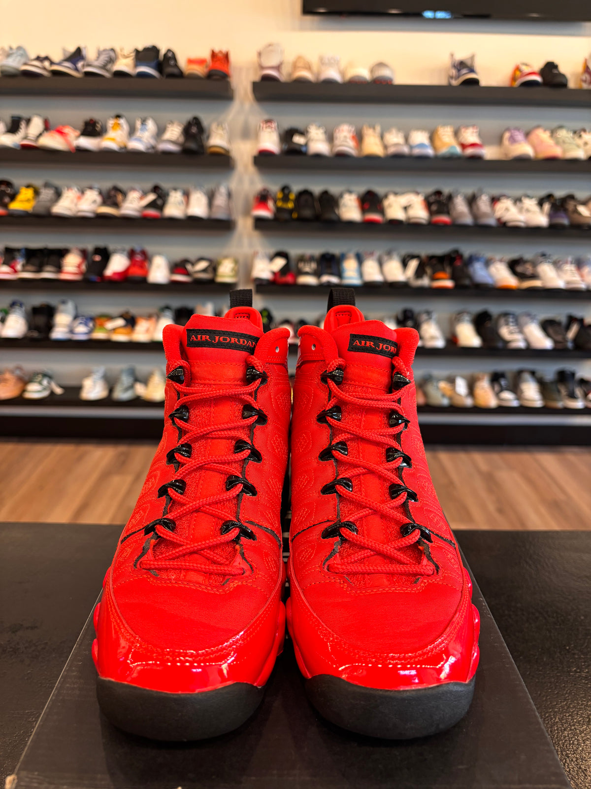Jordan 9 Chile Red Size 5.5Y (7W) Pre-Owned