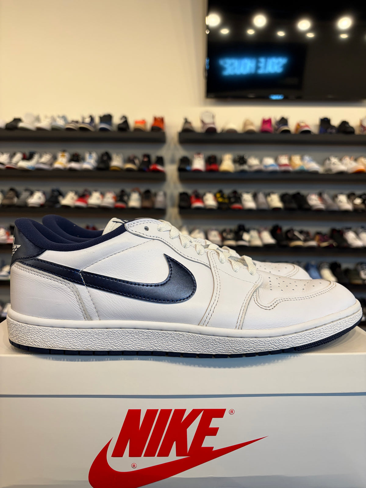 Jordan 1 Low '85 Metallic Navy Size 13 Pre-Owned