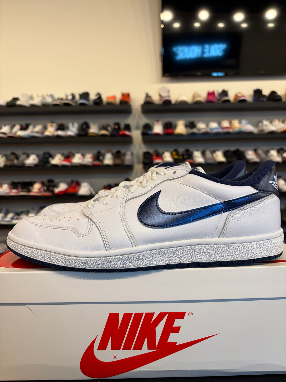 Jordan 1 Low '85 Metallic Navy Size 13 Pre-Owned