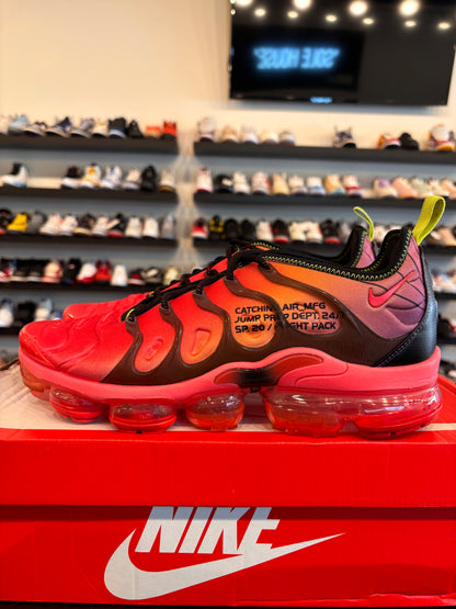 Nike VaporMax Plus Flight Pack Black Pink Size 11 Pre-Owned (No Box)