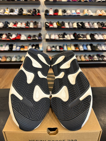 Yeezy 700 Wave Runner Size 10.5 Brand New