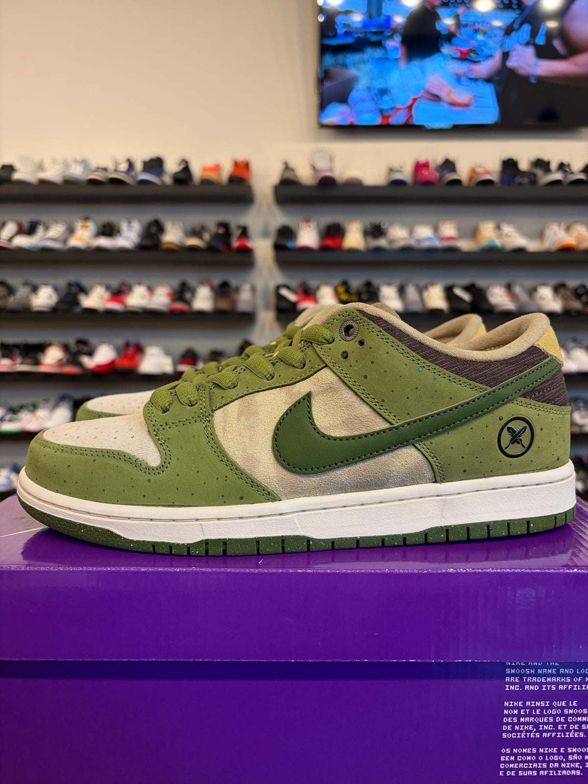 Nike SB Dunk Low Yuto Matcha Size 9.5 Pre-Owned