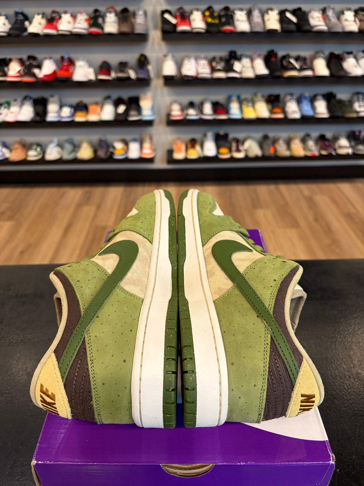 Nike SB Dunk Low Yuto Matcha Size 9.5 Pre-Owned