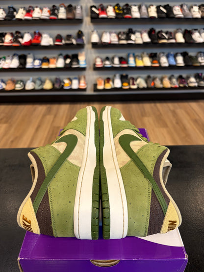 Nike SB Dunk Low Yuto Matcha Size 9.5 Pre-Owned
