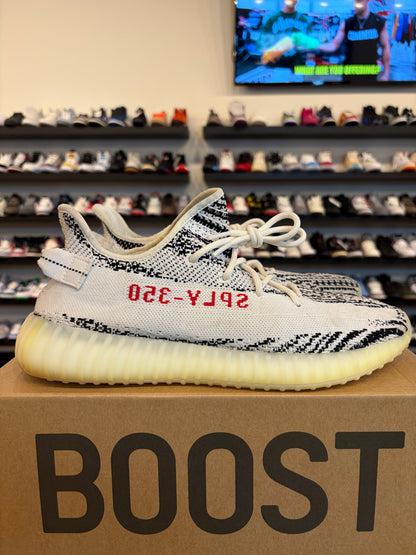 Yeezy 350 V2 Zebra Size 13 Pre-Owned