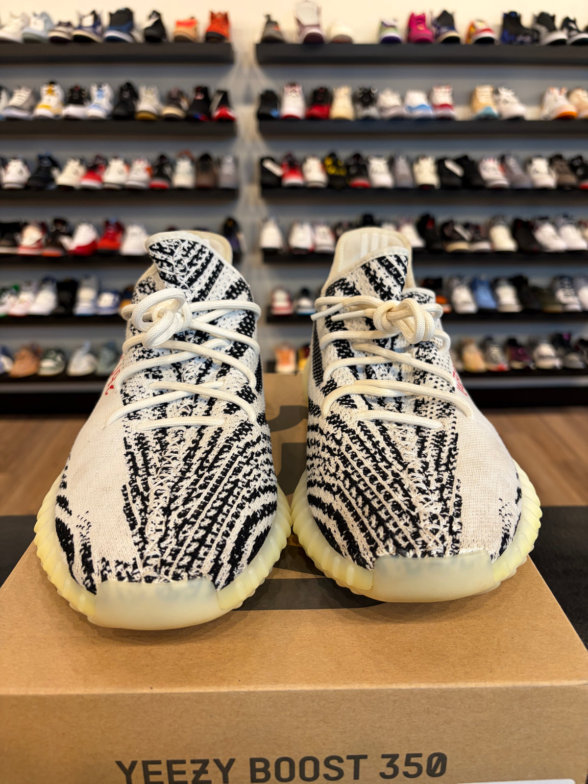 Yeezy 350 V2 Zebra Size 13 Pre-Owned