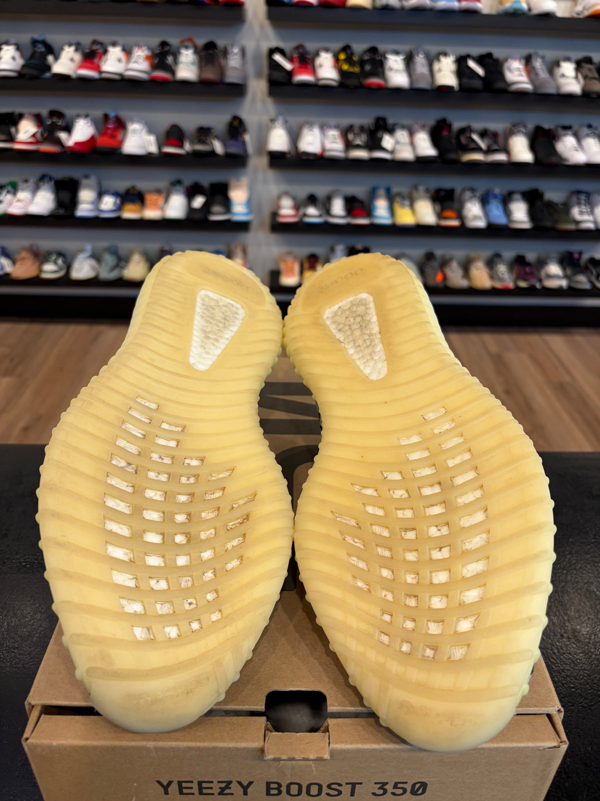 Yeezy 350 V2 Zebra Size 13 Pre-Owned