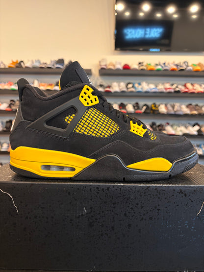 Jordan 4 Yellow Thunder Size 10.5 Pre-Owned