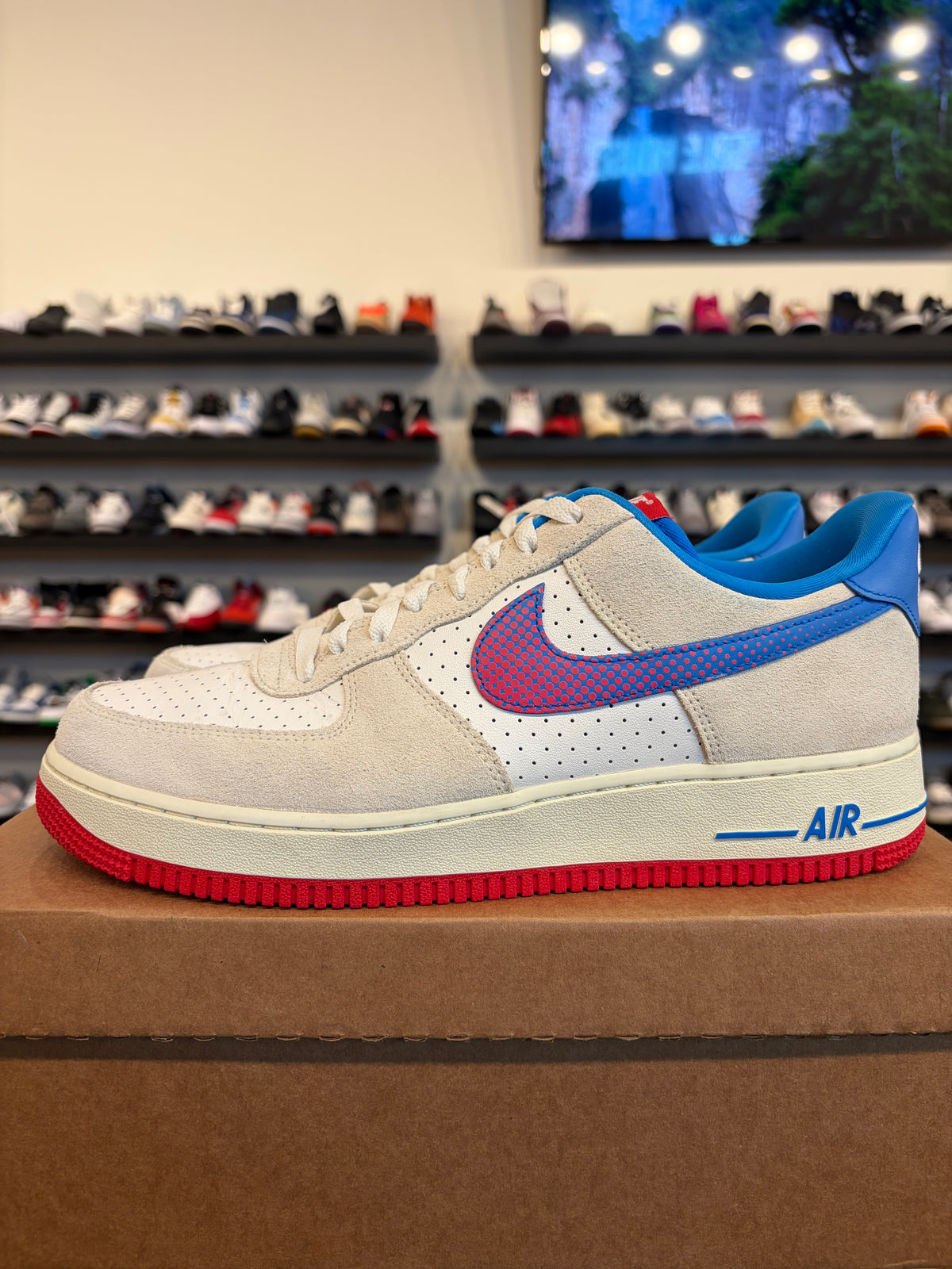 Nike Air Force 1 Low Pop Art Size 11.5 Pre-Owned (No Box)