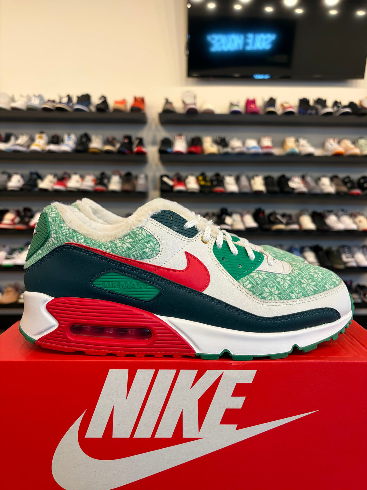 Nike Air Max 90 Christmas Size 12.5 Pre-Owned
