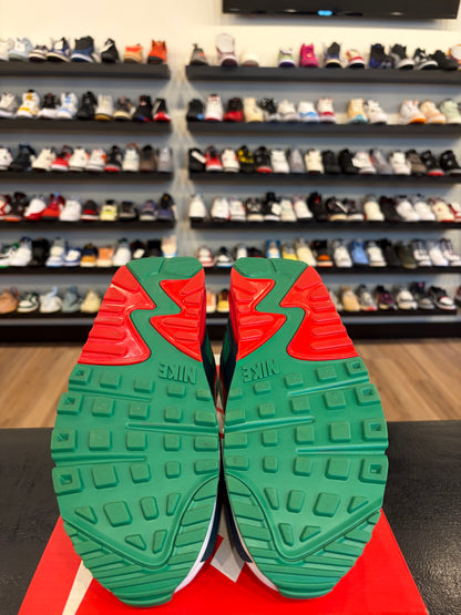 Nike Air Max 90 Christmas Size 12.5 Pre-Owned