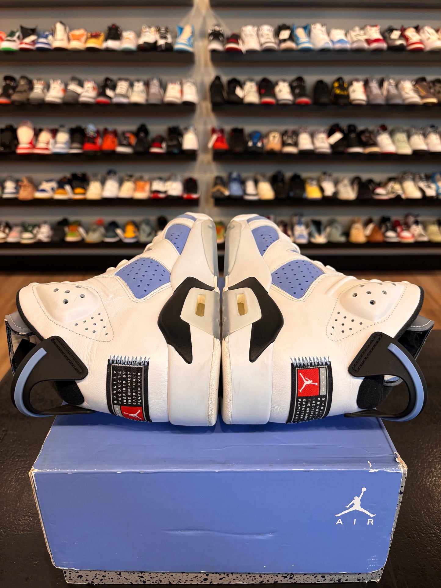 Jordan 6 UNC Size 10 Pre-Owned