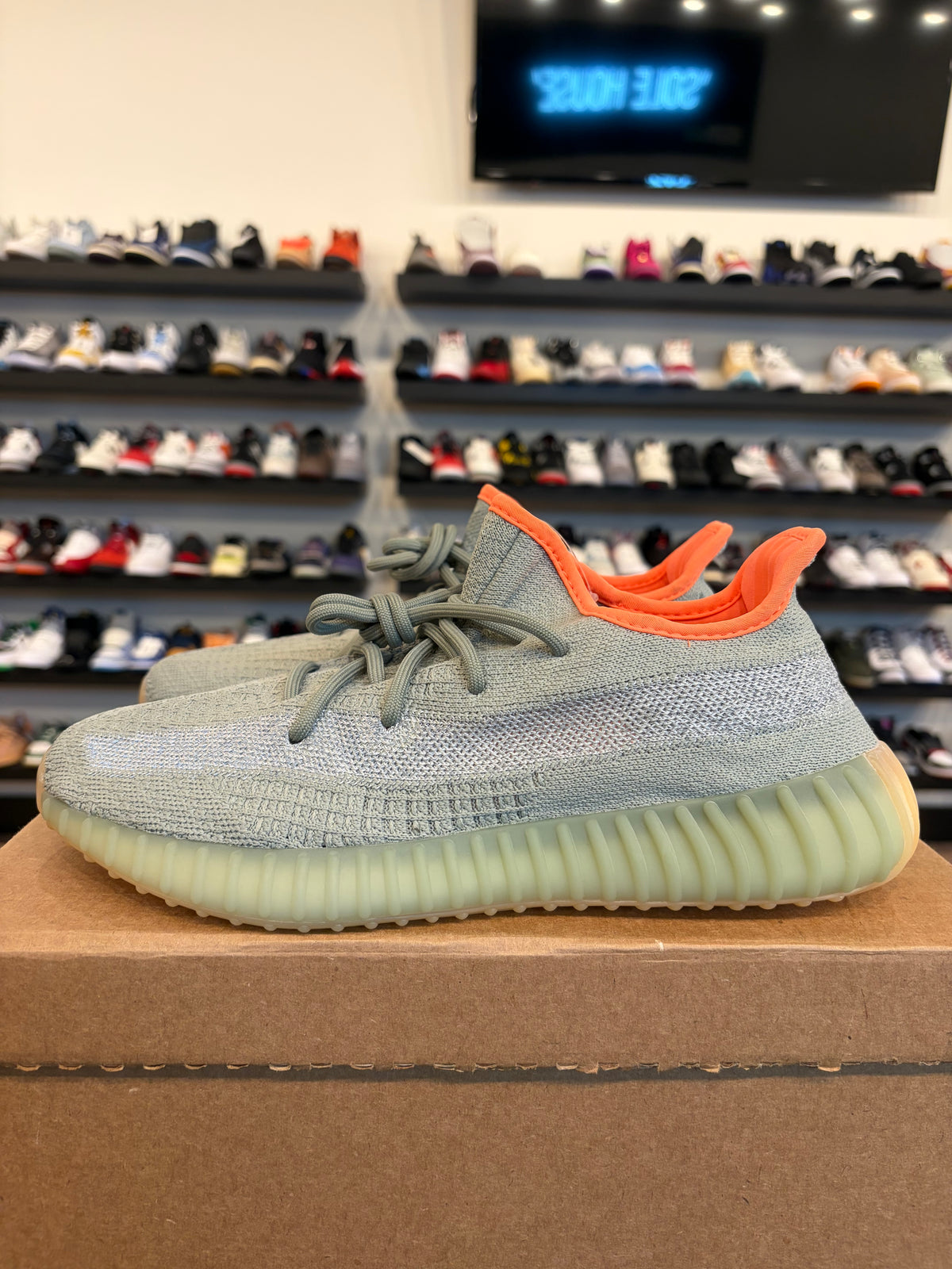 Yeezy 350 V2 Desert Sage Size 10.5 Brand New (No Box)