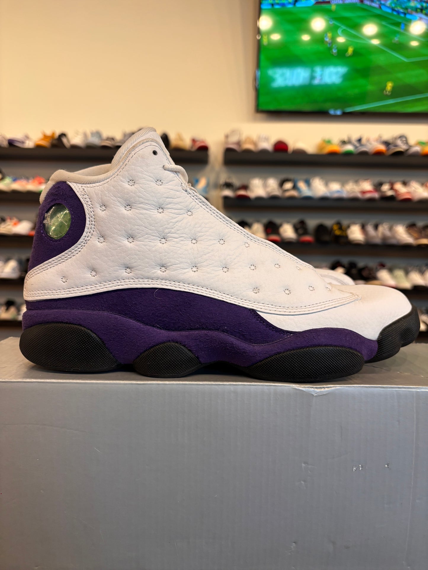 Jordan 13 Lakers Size 9.5 Pre-Owned