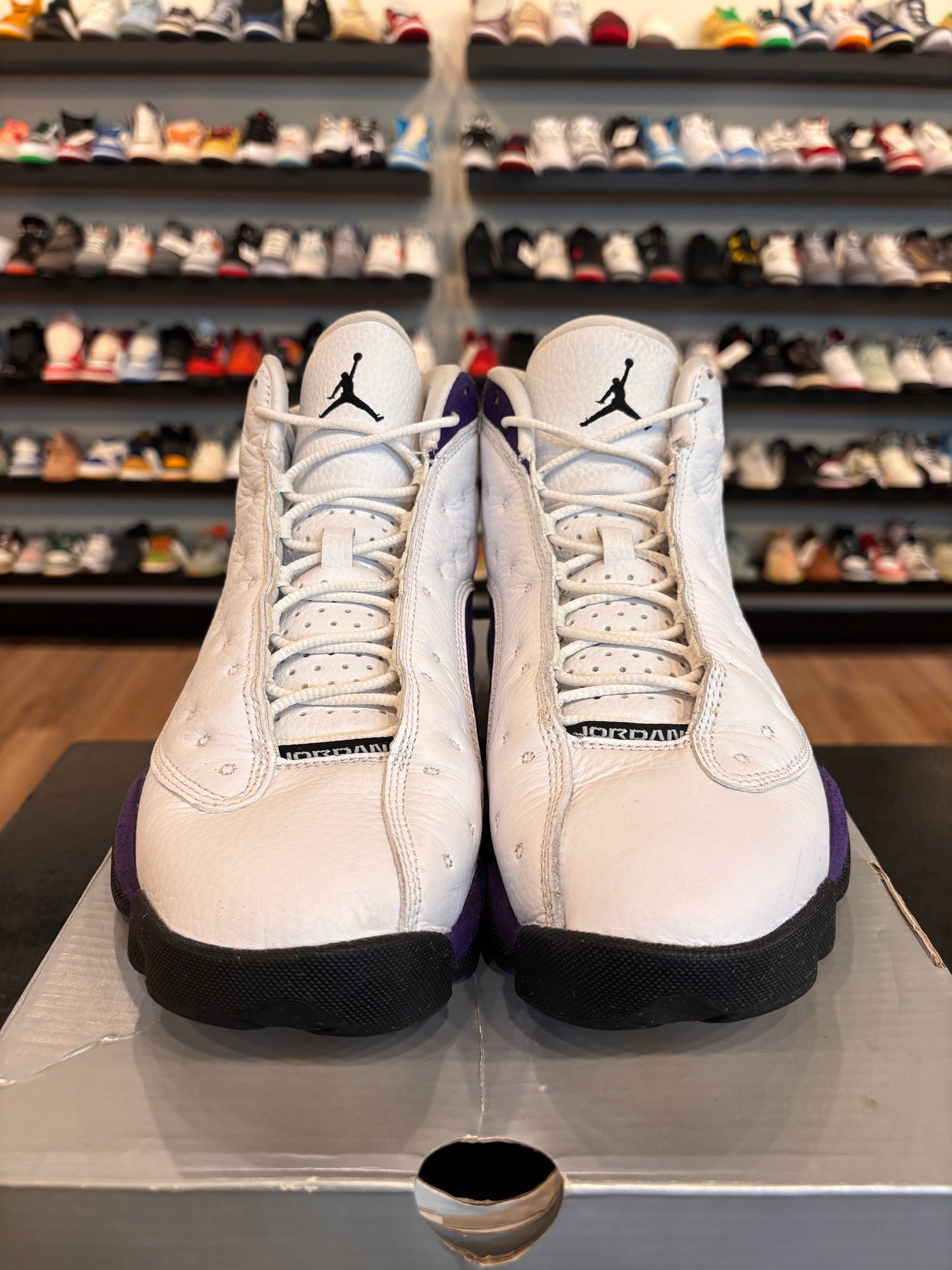 Jordan 13 Lakers Size 9.5 Pre-Owned