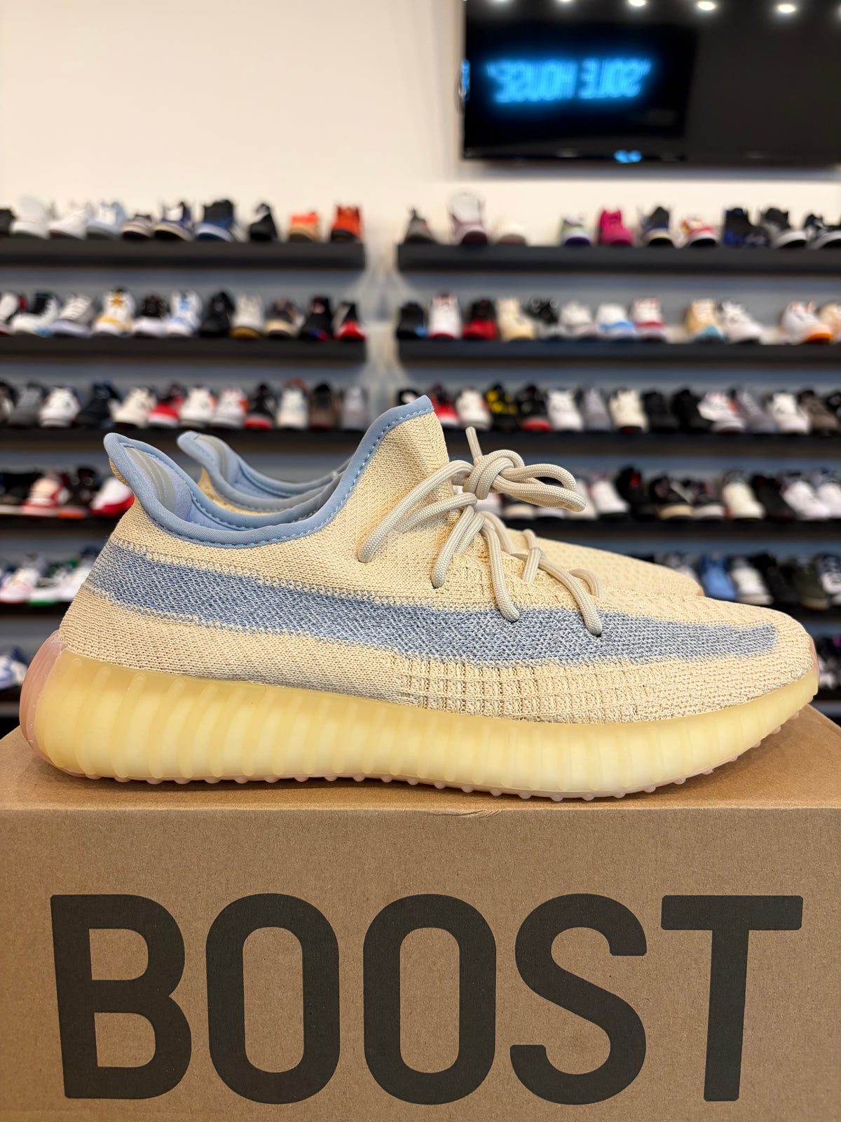 Yeezy 350 V2 Linen Size 10.5 Brand New