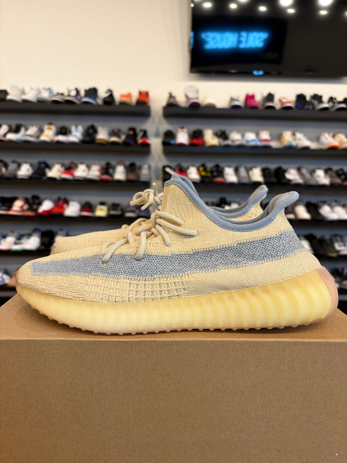Yeezy 350 V2 Linen Size 10.5 Brand New