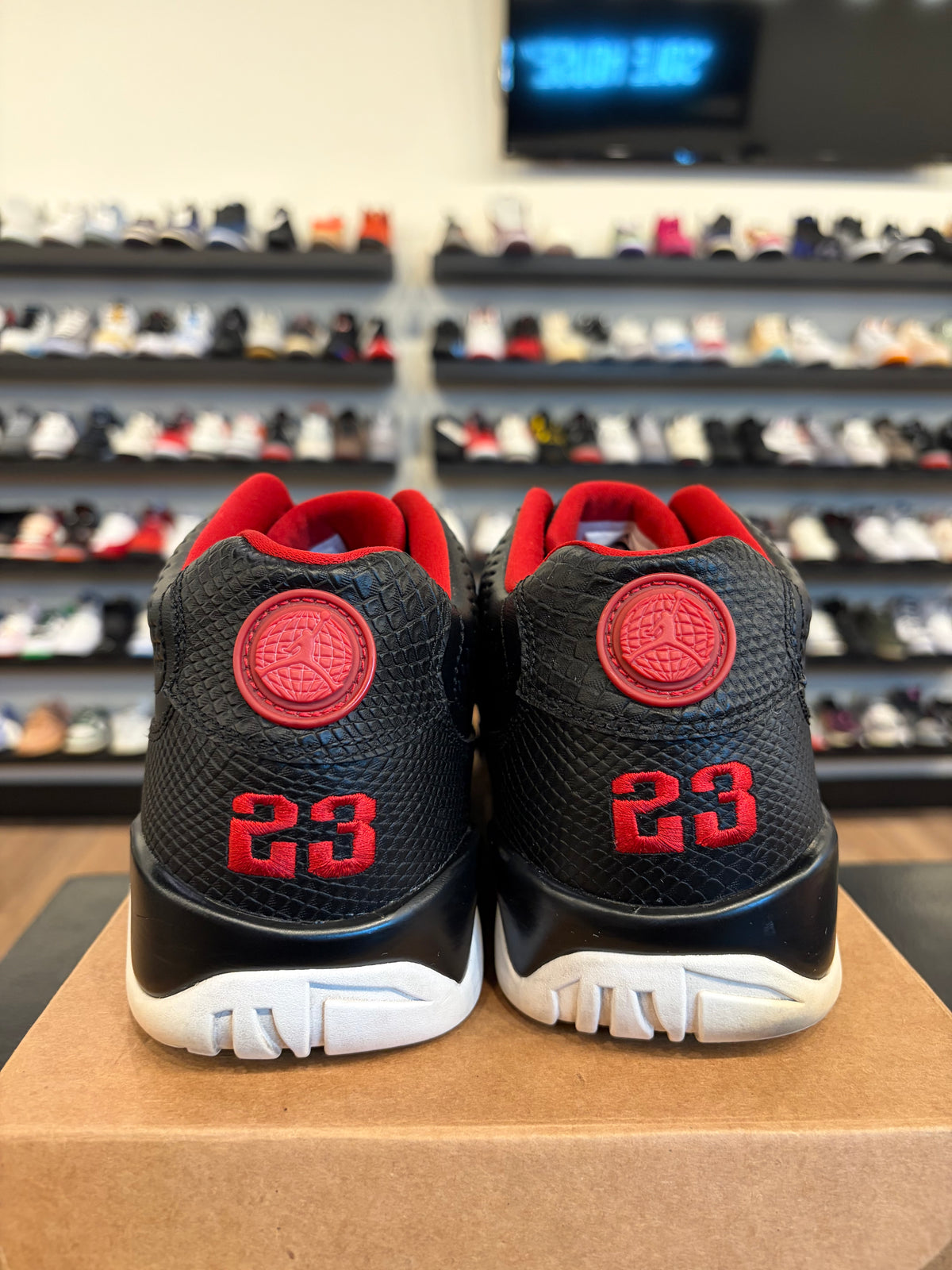 Jordan 9 Low Black Gym Red Size 12 Pre-Owned (No Box)