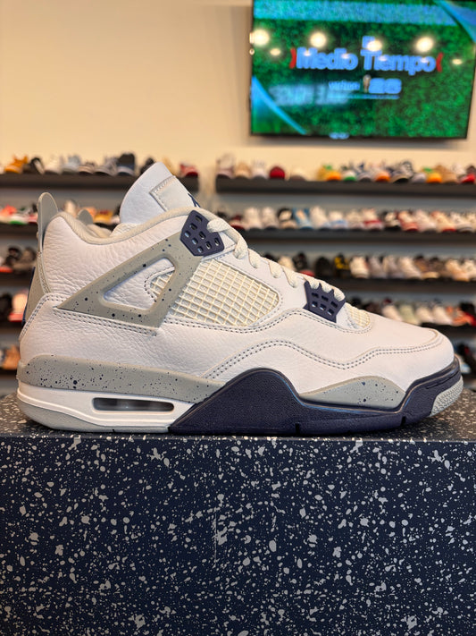 Jordan 4 Midnight Navy Size 9.5 Pre-Owned