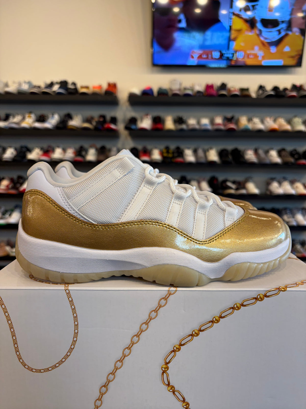 Jordan 11 Low Mother's Day Size 7Y (8.5W) Brand New