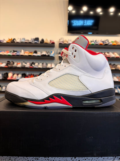 Jordan 5 Fire Red (2013) Size 13 Brand New