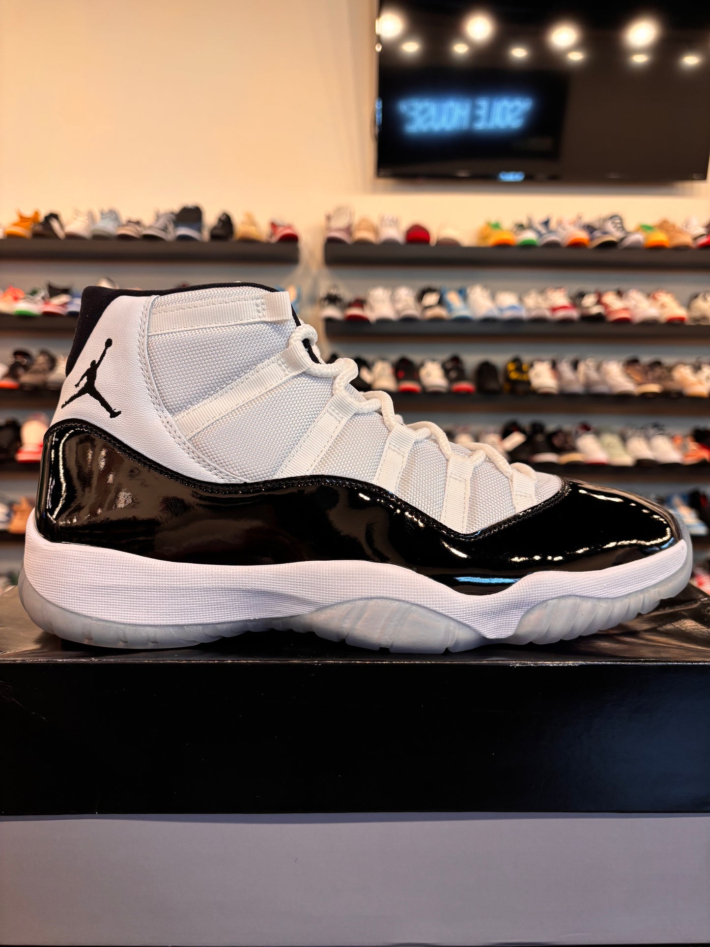 Jordan 11 Concord 2018 Size 13 Brand New